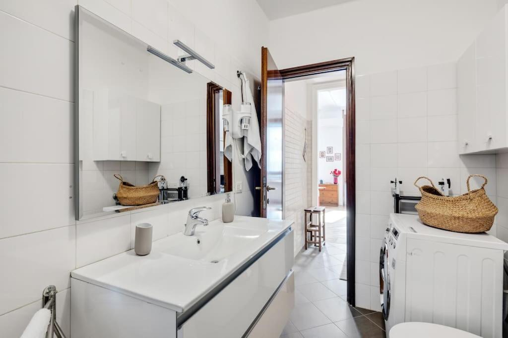 Easylife - Bello E Luminoso Flat In Zona Centrale Milan Bagian luar foto