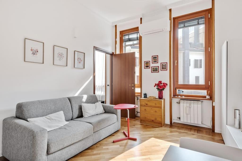 Easylife - Bello E Luminoso Flat In Zona Centrale Milan Bagian luar foto